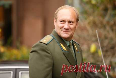 Новости: 5 звезд, которые воевали в горячих точках: 101.ru