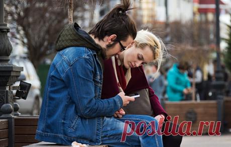 В Крыму и Севастополе запустили аварийный роуминг. Это позволит жителям и гостям республики оставаться на связи даже в том случае, если некоторые базовые станции перестанут работать из-за отсутствия электричества