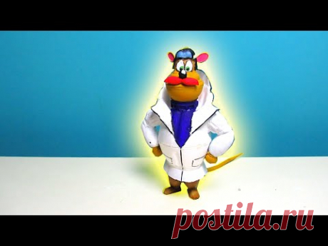 Из яичного лотка и пары безделушек сделал фигурку мыши Рокфора