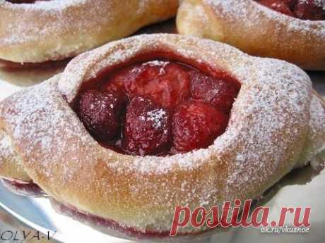 Веб Повар!: Булочки с клубникой