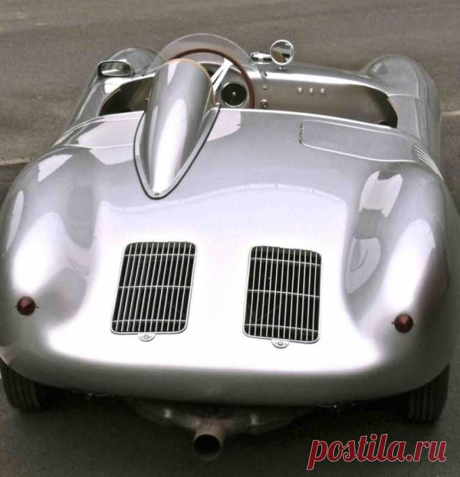 Porsche 550 Spyder авто