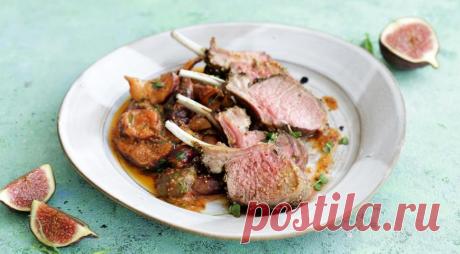 Корейка ягненка в пряной шубе c винным соусом - ПУТЕШЕСТВУЙ ПО САЙТУ. Окунитесь в ароматы средиземноморской кухни, приготовив корейку с винным соусом. Это блюдо ресторанного уровня, а готовится настолько просто, что с этим справится даже школьник. ИНГРЕДИЕНТЫ 1 целый кусок корейки ягненка на 8 ребер 1 ч. л. сушеного эстрагона (тархуна) 1 ч. л. черного перца горошком 1 ч. л. семян фенхеля …