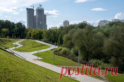 Вероятность рекордной жары в России в 2024 году оценили. Россию вряд ли накроет рекордная жара под влиянием феномена Эль-Ниньо, из-за которого 2024-й может стать самым теплым за всю историю наблюдений. По словам климатолога Алексея Кокорина, воздействие природного явления Эль-Ниньо на Россию будет скорее заключаться не в рекордной жаре, а в резких изменениях погоды.