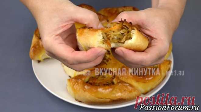 Обалденный пирог с капустой - запись пользователя Юлия Сенова (Юлия) в сообществе Болталка в категории Кулинария Всем доброго времени суток! Сегодня Вкусная минутка побалует вас безумно обалденной домашней выпечкой!:)) Она  готовится из самых простых продуктов, которые есть на любой кухне! Все очень легко!