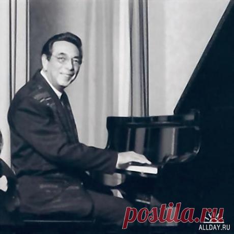 «Ernesto Cortazar» 5 996 песен слушать онлайн или скачать mp3: волшебная музыка гениального мексиканского композитора и исполнителя-Эрнеста Кортазара + биография + 41220 видео-роликов