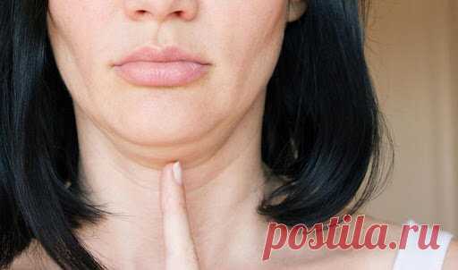 Упражнение “Неприличное” подтянет поплывший овал лица и второй подбородок в любом возрасте | Всегда в форме!