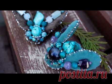 Броши из бархата и натуральных камней