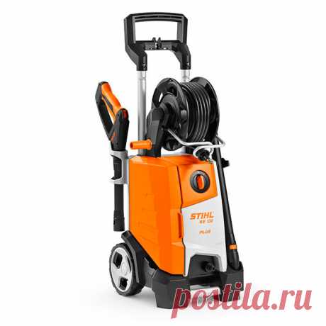 Мойка STIHl RE 130 Plus – это качественная мойка для очистки любых агрегатов, холодной водой. Если вы обладатель автомобиля, то без труда будете справляться с мойкой машины за минимума времени. Данная мойка от Stihl очень компактна, а также имеет ряд преимуществ:

 - экономична;
 - проста в использовании;
 - оснащена барабаном для намотки шланга (это очень удобно, потому что лишний материал не будет путаться под ногами и мешать процессу).