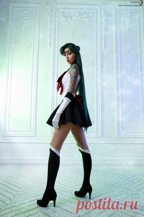 Очаровательная Лерочка Химера (Himera Cosplay) в образе Сейлор Плутон (Sailor Pluto) по мотивам «Сейлор Мун» (Sailor Moon)