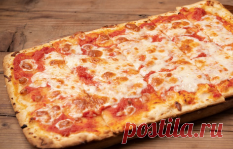 Пицца на кефирном тесте — просто, быстро и невероятно вкусно