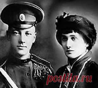 Тайны великого поэта
Гумилев и Ахматова

«Деревянный, с длинным носом», «долговязый, нескладный высоколобый эстет», лицо «нильского крокодила» с «глазами гуся» - так «по-доброму» характеризовали внешность Николая Гумилёва его современники.