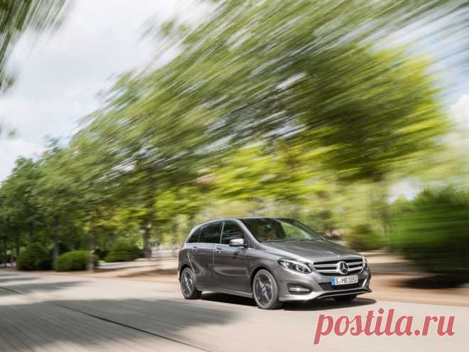Фото Mercedes-Benz B-Класс (2014, W246 рестайлинг) - купить новый автомобиль Мерседес Бенц В-Класс - модификации, цены, фото, видео и цвета салонов, стоимость владения, обзоры и тест-драйвы на Quto.ru