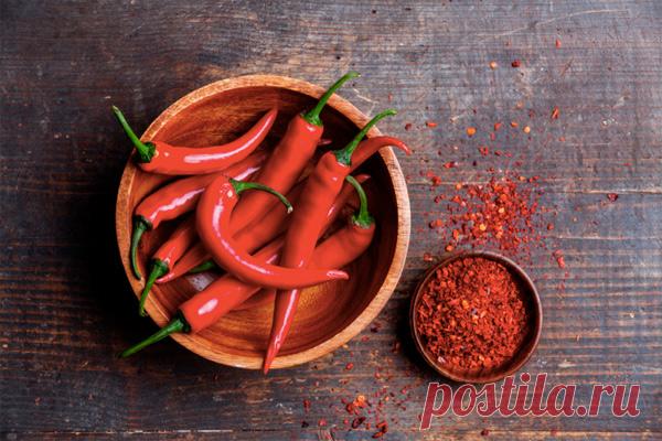 Что происходит с нашим телом, когда мы едим острое 




Острый перец принадлежит к числу самых популярных специй. Своей славой он обязан жгучему вкусу и сочетаемостью с большинством ингредиентов. Как и многие приправы, острый перец обладает целым рядо…
