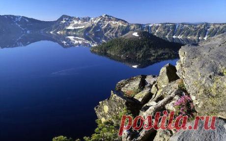 Если хочешь понять жизнь - перестань верить тому, что говорят и пишут. Наблюдай и чувствуй.
Антон Чехов