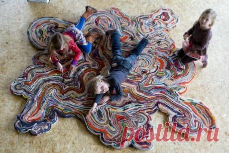 Коврик из лоскутков от старых покрывал и одеял