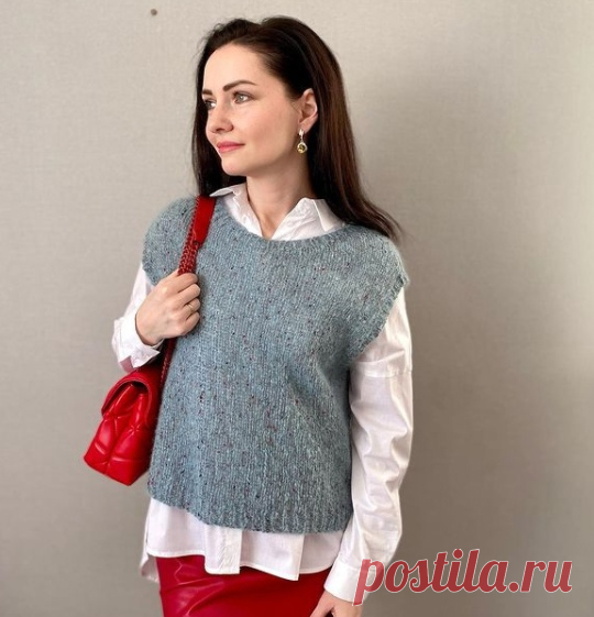 Жилет от https://www.instagram.com/knitwear_by_juliagre/

Жилет, который вы свяжете за один вечер!

Реглан-погон сверху!

Пряжа: Infinity.design TWEED 50 г 150 м
Номер цвета 7710

Расход пряжи: 2,5 мотка на размер S ( ОГ 82-89)

Плотность вязания до ВТО: 15 п в 10 см спицами 5

Итак, приступим

* На спицы номер 4 набираем 79 петель и замыкаем в круг. Вяжем резинкой 1/1 5 рядов.
* В крайнем ряду переходим на спицы номер 5 и расставляем маркеры: М, 1 петля плеча, М, 38 петел...