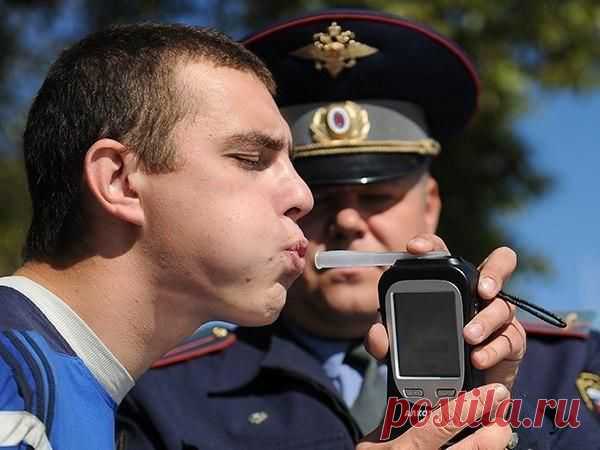 Вас останавливает инспектор ДПС и просит дунуть в трубочку / Понимание бизнеса