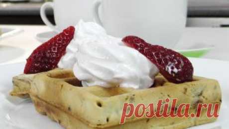 Вафли с шоколадной крошкой в электровафельнице GF-020 Waffle Pro Вафли с шоколадной крошкой. Рецепт приготовления толстых вафлей в электрической вафельнице GF-020 Waffle Pro : https://www.videocooking.ru/retsepty/desert/vaf...