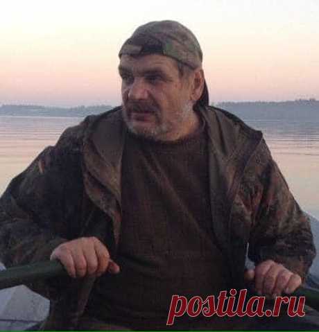 Решила сегодня вспомнить Владимира Полякова, хоть читано-перечитано сто раз. Просто настроение неважное после вести о смерти от короновируса весельчака Славы Сэ. Всего 52 года...
****************************
  Я обещал вчера жениться? Ну, извините... Психанул.
  ****************************
  У женщин нету недостатков. А вот особенности - есть.
  ****************************
  Ничто не вечно под луною, завёл мой врач издалека...
  ****************************
  А в холодил...