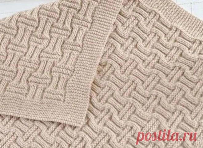 Свитер с рельефным узором разнообразными косами и ромбами