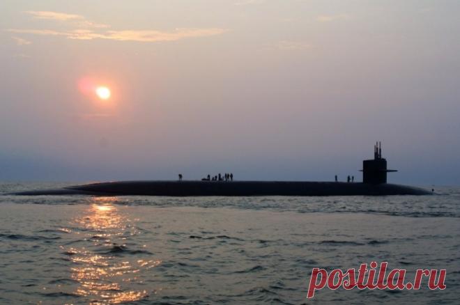 На Ближний Восток прибыла подводная лодка США класса «Огайо». Ранее в регион также прибыла ударная группа во главе с авианосцем «Дуайт Эйзенхауэр».