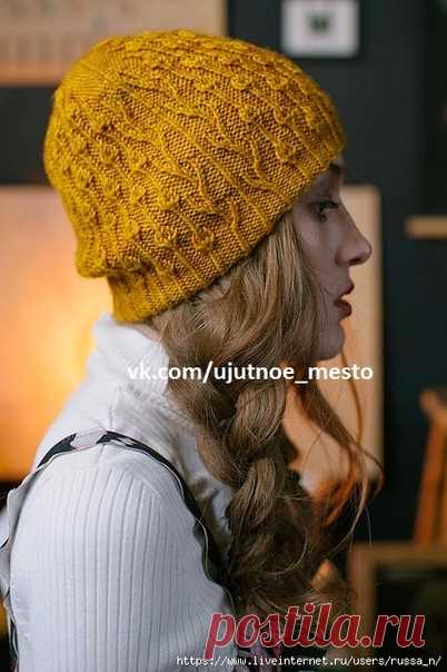 Шапка Solidago Set by illitilli
Окружность нижнего края – 43 см, 
Высота – 23.5 см; 

Необходимые материалы: 
Пряжа Manos del Uruguay Alegria Grande (75% шерсть, 25% нейлон; 200 м / 100 грамм в мотке)

Необходимые инструменты: 
Круговые спицы № 3.5 и № 4 длиной 40 см, набор обоюдоострых спиц № 4, маркеры петель, дополнительная спица, держатель петель, гобеленовая игла. 

Плотность вязания: 
26 петель и 30 рядов = 10 см рисунка вязания, выполненного спицами № 4. 

Примечани...