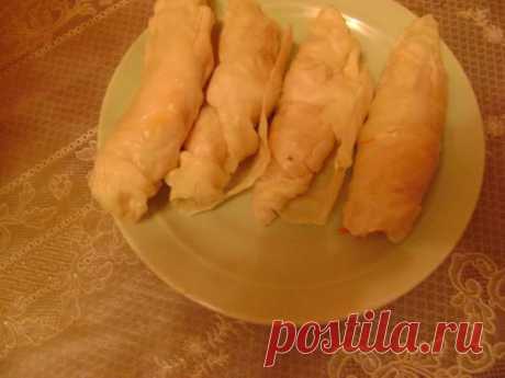 КЛАССНАЯ  ,  ЛЕГКАЯ  ЗАКУСКА .
Квашенные капустные рулетики.
