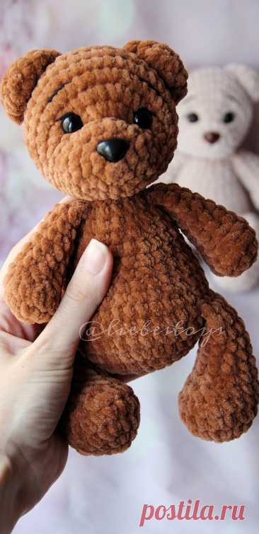 PDF Мишка Томми крючком. FREE crochet pattern; Аmigurumi animal patterns. Амигуруми схемы и описания на русском. Вязаные игрушки и поделки своими руками #amimore - медведь из плюшевой пряжи, плюшевые медвежата, мишка.