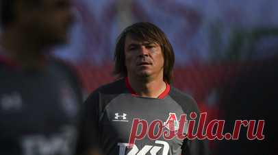 Сёмин назвал чудом гол Лоськова в ретроматче «Локомотива» и ЦСКА. Бывший главный тренер «Локомотива» Юрий Сёмин высказался о голе нападающего железнодорожников Дмитрия Лоськова в ретроматче с ЦСКА. Читать далее