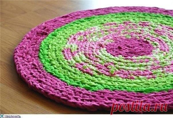 Вяжем коврики из старых футболок