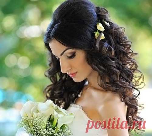 Прическа, создающая неповторимой образ сильной, обаятельной и независимой женщины - Секреты.нет