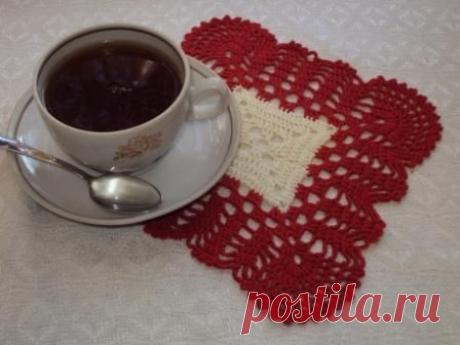 Квадратная двухцветная салфетки для чайного набора. Крючком. Схема. / domihobby.ru