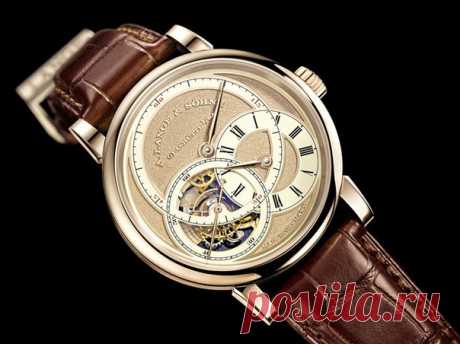 Часы - оригинальная модель Richard Lange Tourbillon Pour le Merite Handwerkskunst от известной часовой марки A. Lange & Söhne были проданы в 2013 году на аукционе Sotheby's в Гонконге за рекордную цену - 289 350 евро.