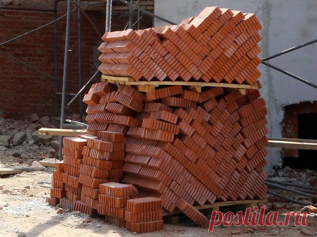 Тульская прокуратура признала законным выдачу зарплаты кирпичами / Рулента