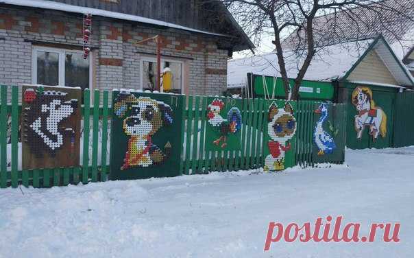 п. Яр (под Тюменью) - красота из пластиковых крышек от местного умельца