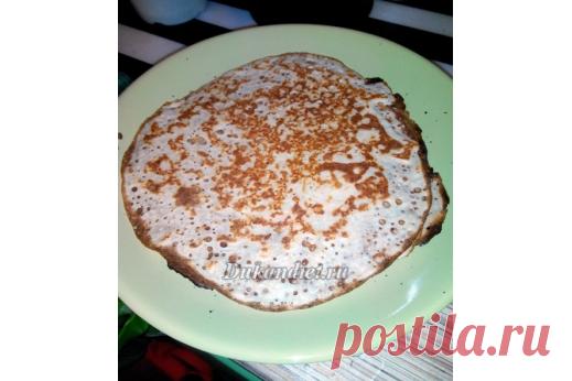 Настоящие блины

=   Пачка творога – 200 г (у меня "Вкусный день"),
 молоко 0,5% «Домик в деревне» – 100 мл,
 яйцо – 2 шт.,
 минералка – 150 мл,
 овсяные отруби – 2 ст. л.,
 кукурузный крахмал – 1 ст. л.,
 соль, сах.зам – по вкусу,
 сода – 2 щепотки.