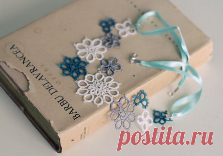 Perfect gift for her - handmade tatted floral necklace - asymmetrical…