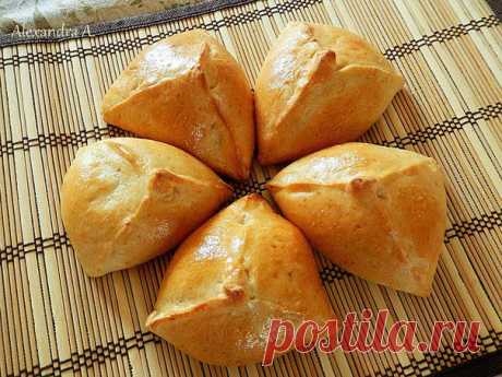 Бирокс - пирожки с капустой и мясом (немецкая кухня).