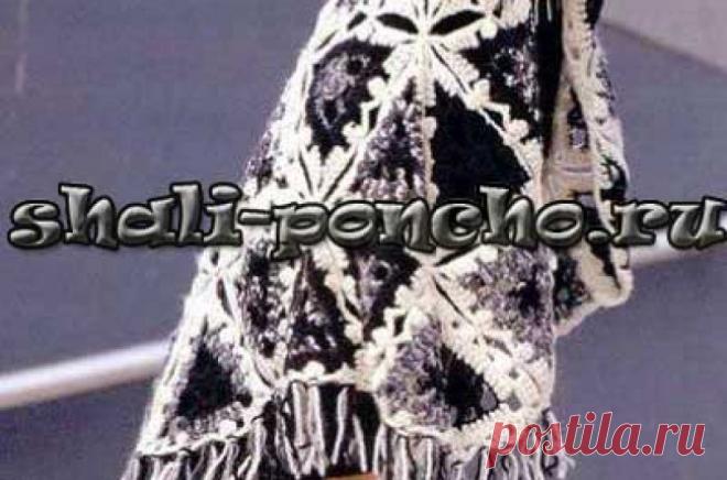 Теплая шаль из треугольных мотивов