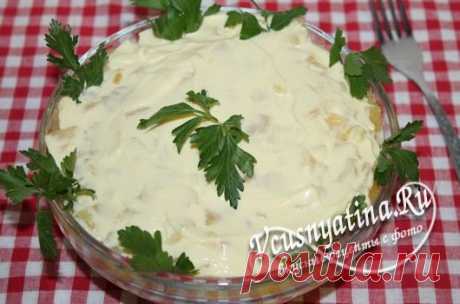 ошеломительно вкусный cалат с ананасами и копченой колбасой