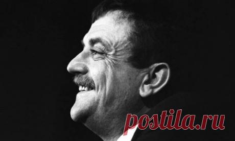 &quot;Занимайтесь любым искусством, музыкой, пением, танцами, актерским мастерством, рисованием, скульптурой, поэзией, журналистикой, писательством. Не важно будете ли вы это делать хорошо или плохо, получите за это деньги или славу, но это прекрасная возможность узнать, что внутри вас и заставить вашу душу совершенствоваться.&quot; — Курт Воннегут Книга &quot;Творческая связь&quot; ( P.S.: С 23 по 29 мая включительно в МИФе — скидки на все: -15% на бумажные и -25% на электронные книги + ваша…