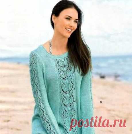 Пуловер с ажурными полосами, вязаный спицами. Описание и схемы вязания