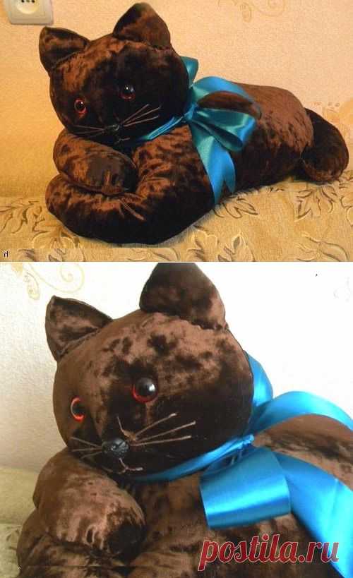 Как сшить подушку в виде кошки. How to sew a pillow-cat. ~ HandMadiya.com