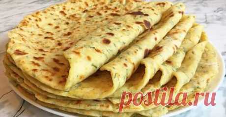 Лепешки из картофельного пюре - БУДЕТ ВКУСНО! - медиаплатформа МирТесен Ни один праздник у нас не обходится без вареной картошки. Пускай многие скажут, что это пережиток прошлого, но для нас это традиция. Правда, иногда пюре остается, а на следующий день есть его никто не хочет. Чтобы не выбрасывать еду, я готовлю лепешки из картофельного пюре. По сути эта