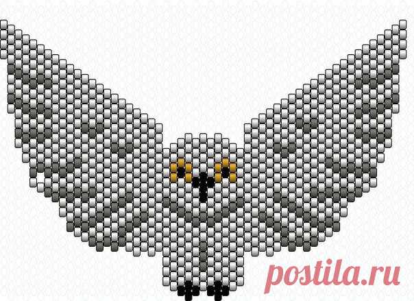 Оригинальный кулон из бисера 