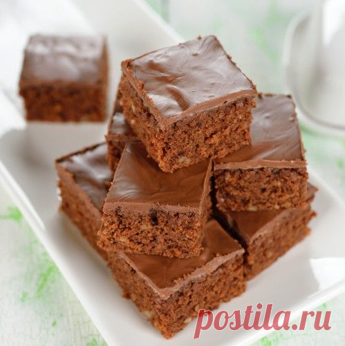 Простые шоколадные пирожные