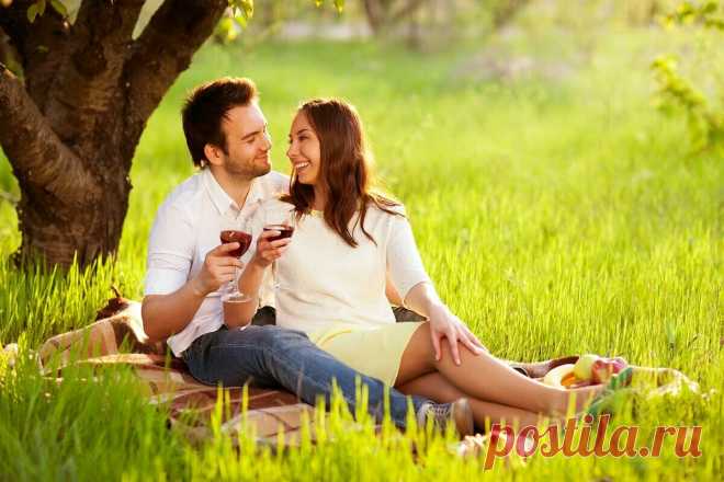 Олег Гонтарев "ПОСЛУШАЙ, ВСЁ ТАК ИНТЕРЕСНО!.." стихотворение | Олег Гонтарев | Яндекс Дзен