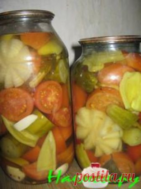 Маринованные помидоры с огурцами