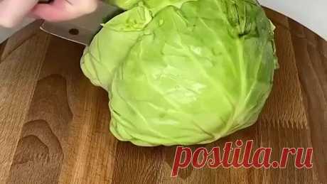 Этот салат должен приготовить каждый