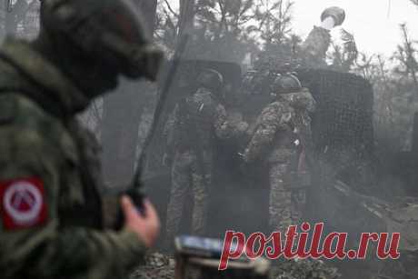 Российские военные уничтожили склад боевиков в Сирии. Российские военные уничтожили склад боевиков в сирийской провинции Идлиб, а также два пункта их управления. Об этом заявил в ходе брифинга заместитель руководителя российского Центра по примирению враждующих сторон и контролю за перемещением беженцев в Сирии контр-адмирал Вадим Кулить.